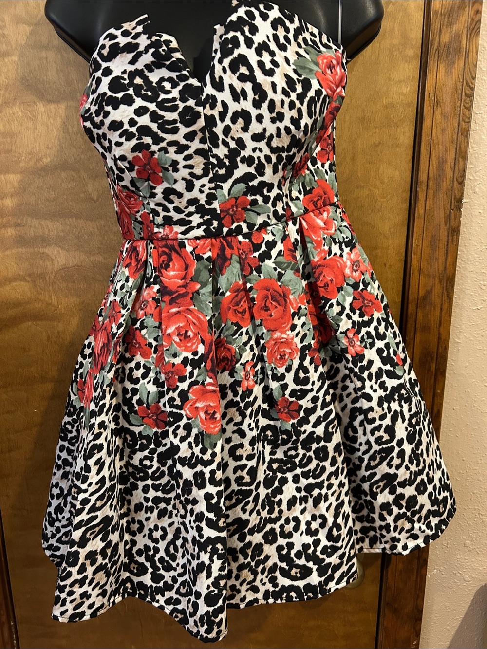 Sweetheart Fit-and-Flare Homecoming Dress with Red Floral & Black Leopard Print